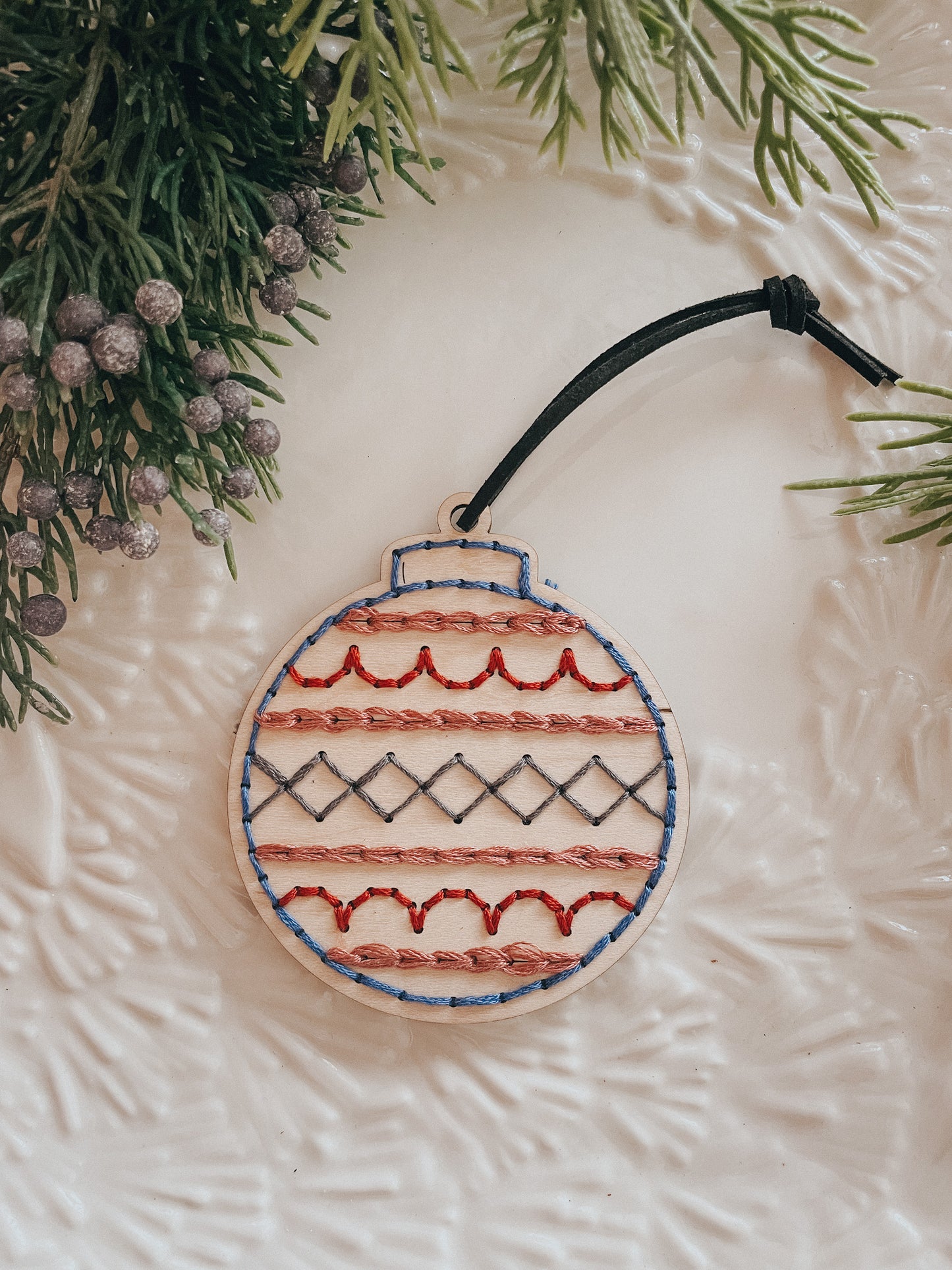 Round Ornament | Embroidery Kit